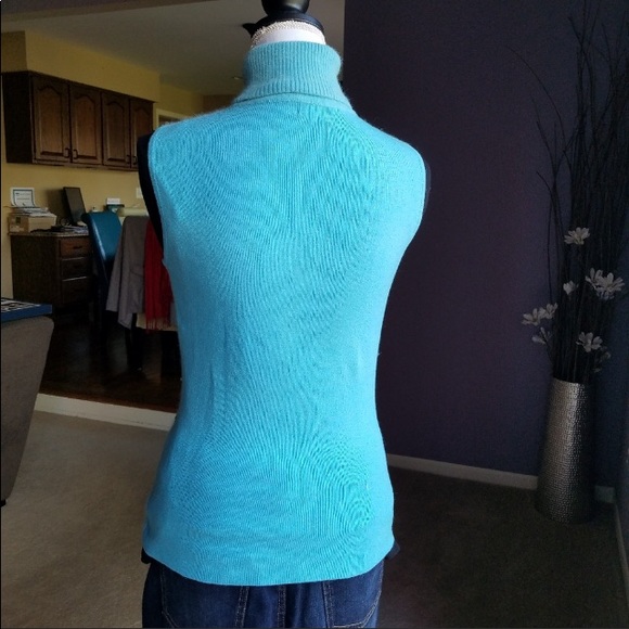Angora Sleeveless Turtleneck Sweater from Italy - Picture 3 of 8